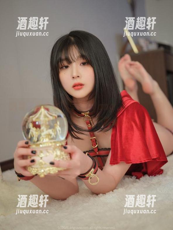 这组“死库水”写真，Jang Joo(장주)你是在玩什么？图片能不能给点亮点？